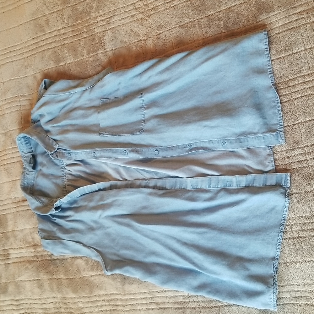 Soft jean sleeveless shirt